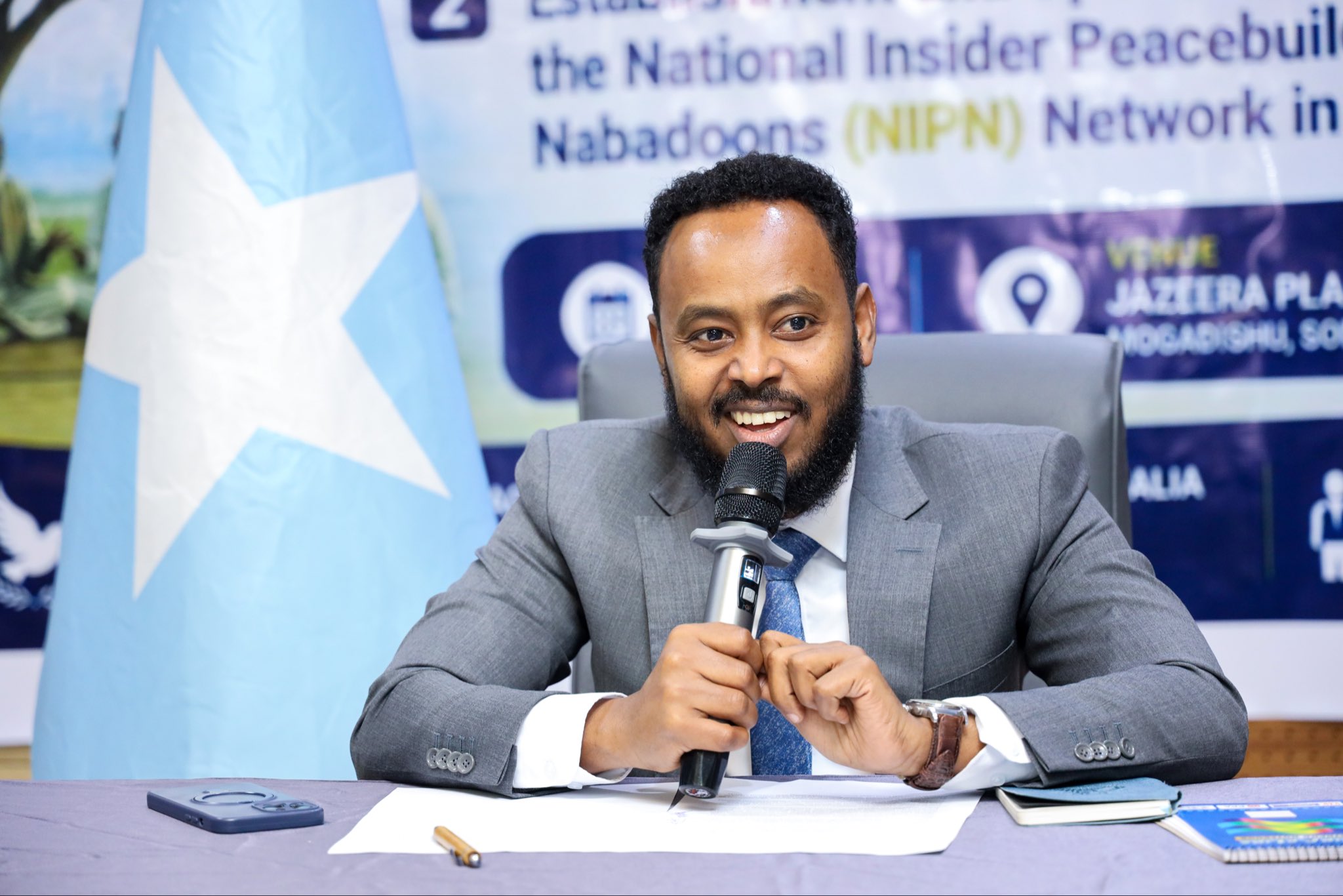 Director General of MOIFAR, Abdulkadir Ali, opened and closed the National Consultation on the Establishment and Operationalization of the National Insider Peacebuilders and Nabadoons Network (NIPN)